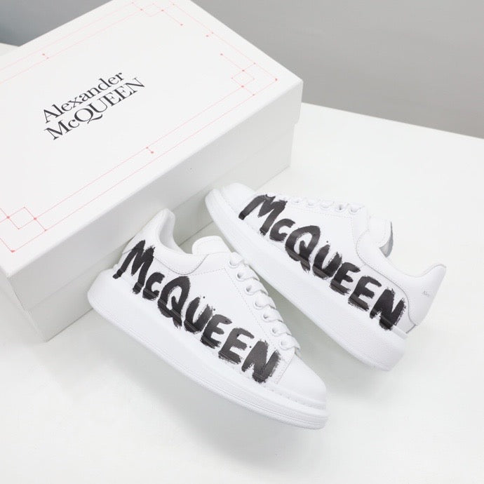 Alexander mcqueen graffiti white